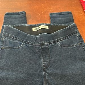 Old Navy super skinny jegging size 12